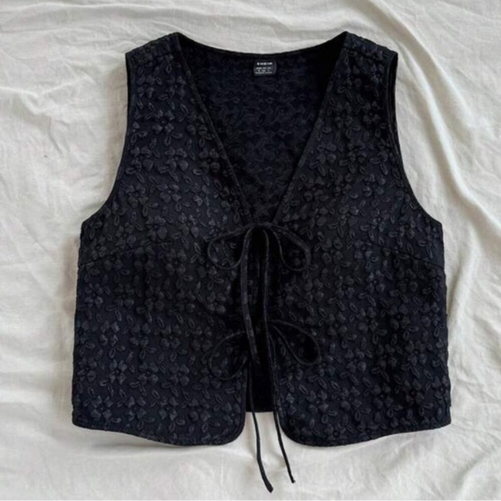 NWT SHEIN Black patterned front tie vest